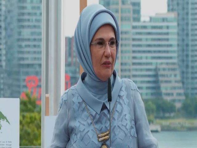 Emine Erdoğan: Sıfır atıkla mücadele deneyimlerimizi isteyen her ülkeyle paylaşmaya hazırız