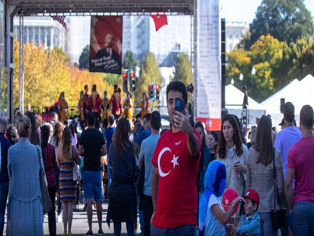 Washington'da düzenlenen Geleneksel Türk Festivali'ne yoğun ilgi