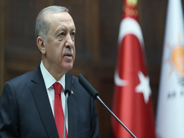 Cumhurbaşkanı Erdoğan: Evlatlarımızın eğitim-öğretim hayatlarını verimli sürdürmelerine önem veriyor