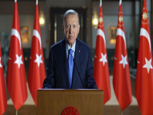 Cumhurbaşkanı Erdoğan, Milli Eğitim Bakanlığı ve OECD işbirliğinde düzenlenen “Mesleki Eğitim Zirves