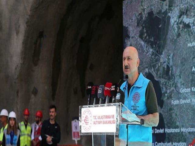 Gebze OSB-Darıca Sahil Metro Hattı rekor sürede tamamlandı