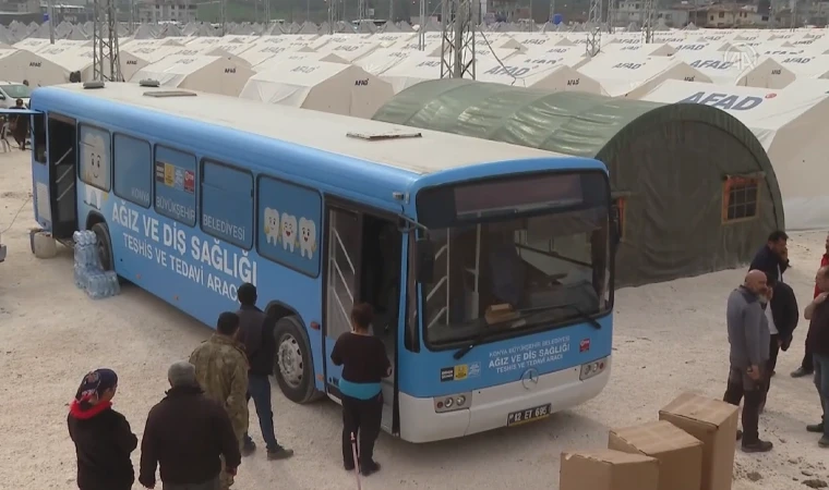 Hatay'da depremzedelerin diş tedavileri mobil hizmet otobüsünde yapılıyor