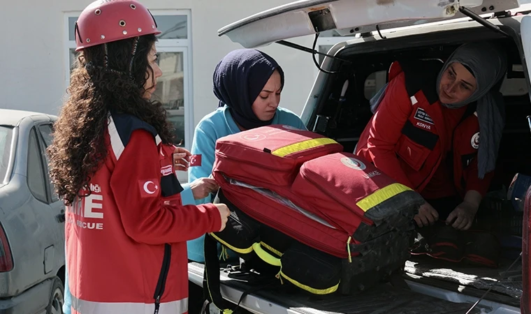 UMKE gönüllüleri hüznü ve mutluluğu bir arada yaşadıkları deprem bölgesini unutamıyor