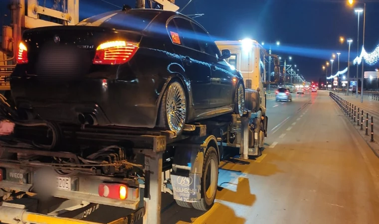 Konya'da otomobilinde çakar ve siren sistemi kullanan sürücüye 9 bin 951 lira ceza