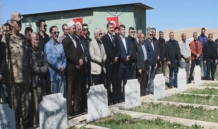 Mardin'de PKK'lı teröristlerce 36 yıl önce şehit edilen 8 kişi törenle anıldı