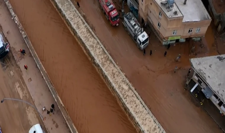 Şanlıurfa'da sel sonrası temizlik çalışmaları devam ediyor