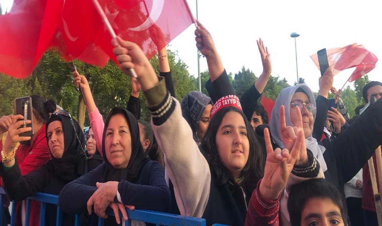 AK Parti’de heyecanlı bekleyiş sürüyor