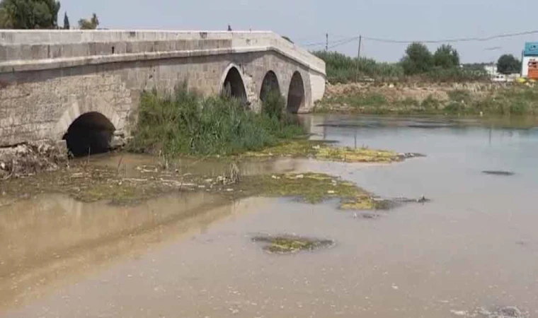 Antalya'da akarsuya düşen kişi hayatını kaybetti