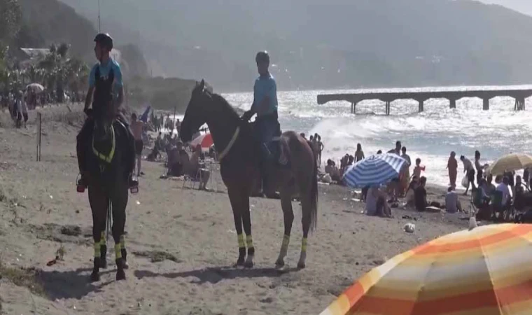 Zonguldak'ta atlı jandarma timi görevde