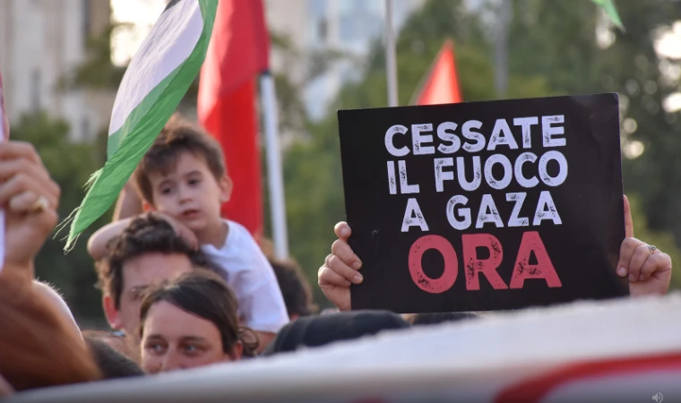 İsrail'in Refah'taki saldırıları Roma'da protesto edildi