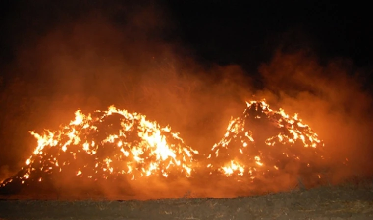 Konya'da 10 ton balya saman yandı