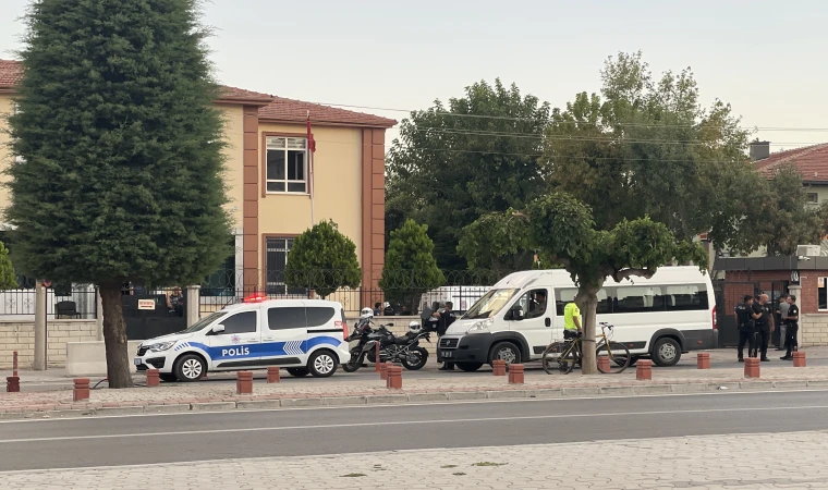 Konya'da karısını bıçakla öldüren kişi polise teslim oldu