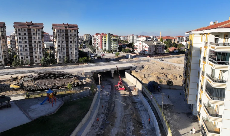 Konya siyasileri Ereğli’de Karaman-Ulukışla Hızlı Tren Hattı Çalışmalarını İnceledi